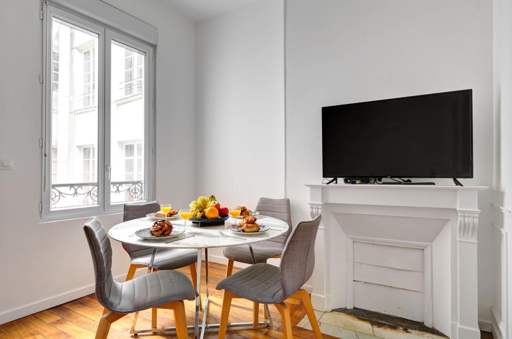 Bnbnova - 1br - Notre Dame & Seine - Latin Quarter Apartment